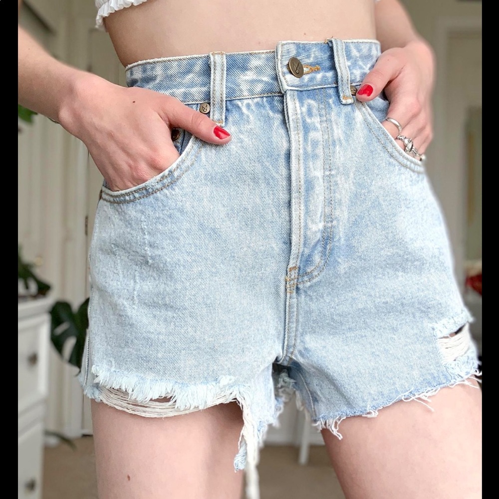 NWT mink pink beach comber Jean shorts